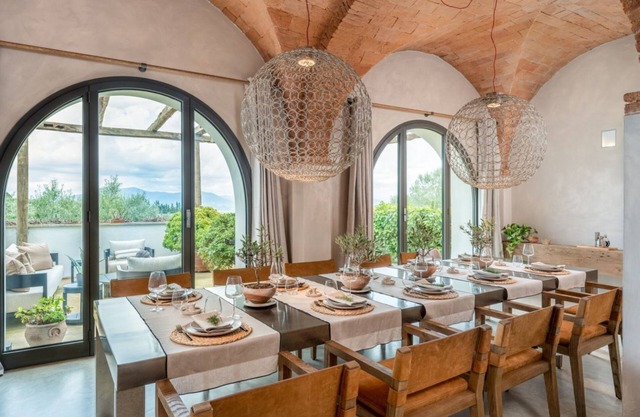 The Romantic Olive Reatreat with pool and garden near Florence