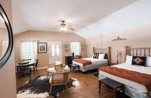 The Salado Inn Kolb Suite