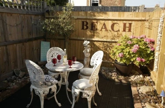 The Salty Mermaid is a two bedroomed fisherman's cottage