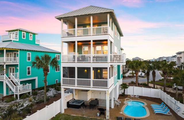 The Sandy Seahorse - Dog Friendly Home with Pool, Gulf Views, Firepit, and Hot Tub!