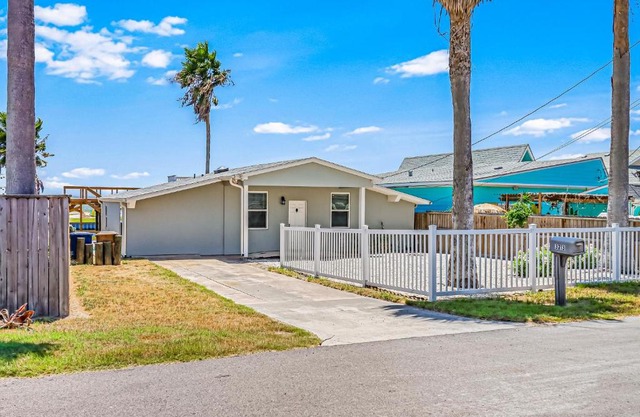 The Seahorse Cottage