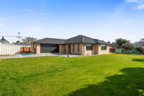 The Settlers Stay - Reporoa Holiday Home