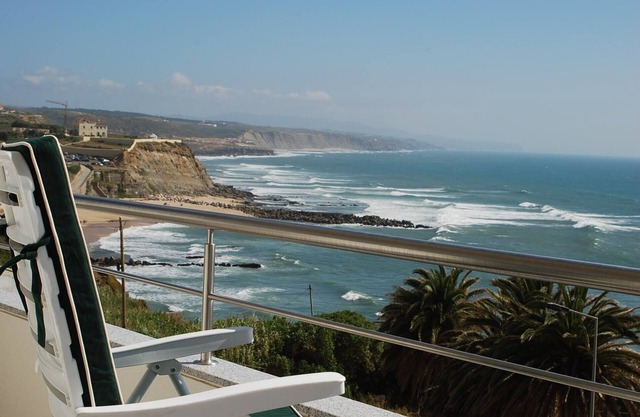 The spectacle of the sea, from sunrise to sunset