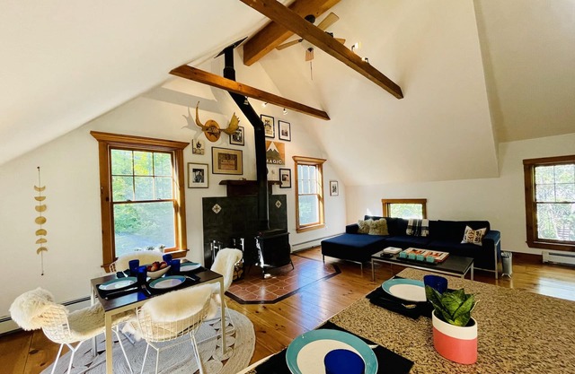 The Spruce Guesthouse: A Beautifully Renovated Contemporary Barn.