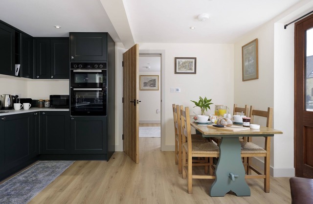 The Stables - a beautiful house sleeping 2 guests in 1 bedroom
