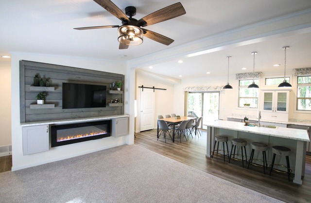 The Stargazing Cottage modern 3 bedroom home Door County