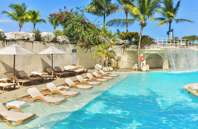 The Sunrise Suites is a boutique luxury development, within the the resort.