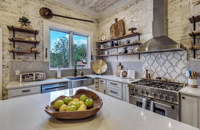 The Time Traveler - Historic Home Downtown SATX