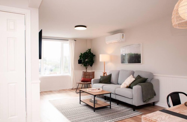 The Trail Retreat - City Central w Free Parking