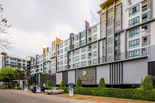 The Treasure Condo 518 - Family Suite, 2BR 2bath, near Central Festival