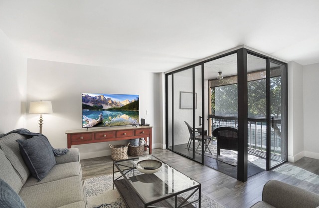 The Ultimate Getaway in Delray Racquet Club - Beach Chic