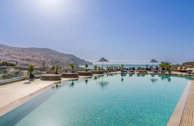 The Views Baia - Adults Only