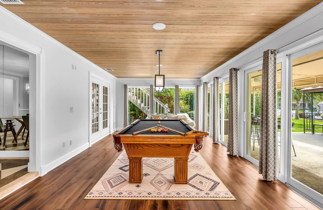 The Waterway Château with Heated Pool & Boat Lift!
