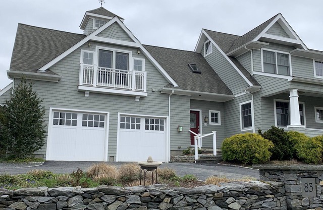 The Waves® Carriage House Apartment