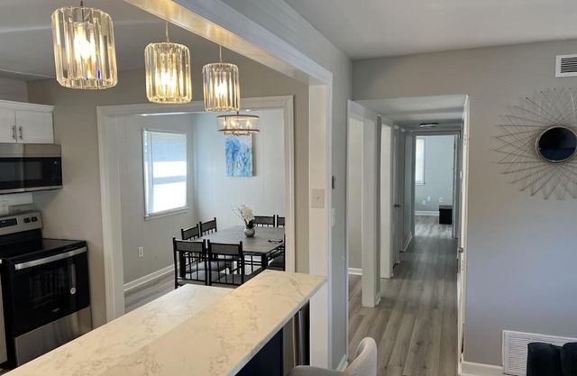 The Welcoming Winston 3BR Cozy Home & Pool Table