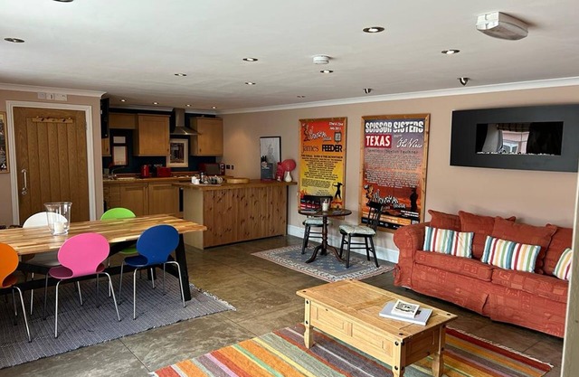 The Wickerman Granary - a cottage that sleeps 6 guests in 3 bedrooms