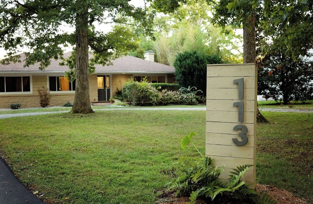 The Woods - Hot Tub - Dog-Friendly - Near Town & Trails -3 bedrooms - 2 baths