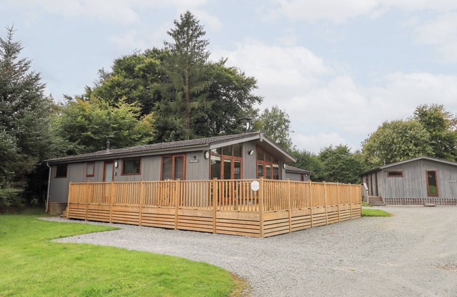 THIE LOGHEY, family friendly, with open fire in Hawkshead