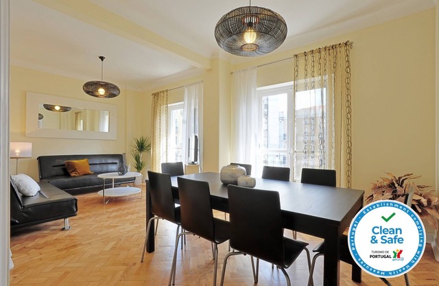 This apartment is very convenient for tourists or business people.