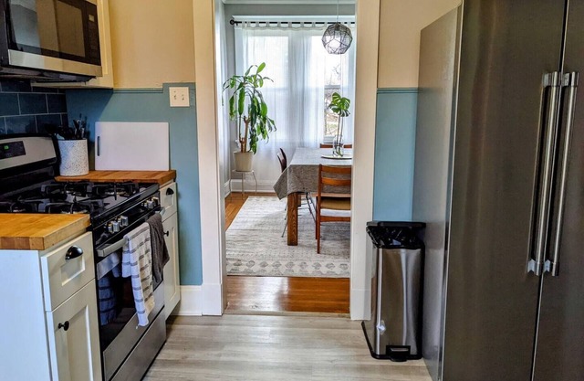 This house is a 3 bedroom(s), 1 bathrooms, located in Cincinnati, OH.