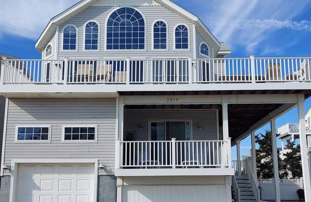 This single home is located in the North End of Sea Isle!