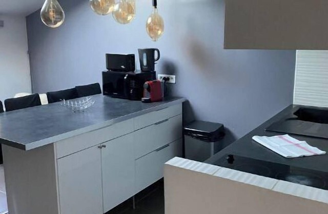 Thomas Apartment