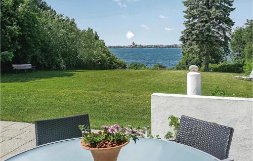 Three-Bedroom Holiday Home In Stege