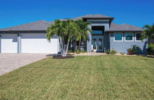 THREE PALMS PARADISE!nModern, 3-Bedroom Home, that sleeps 12.nPort Charlotte, FL