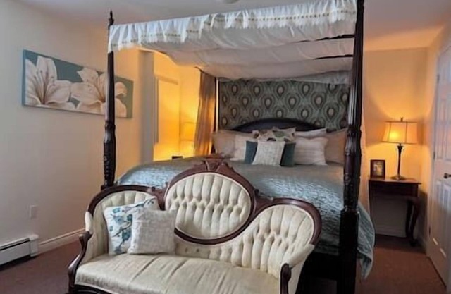 Timeless Elegance Embellished Mahogany Canopy Beds