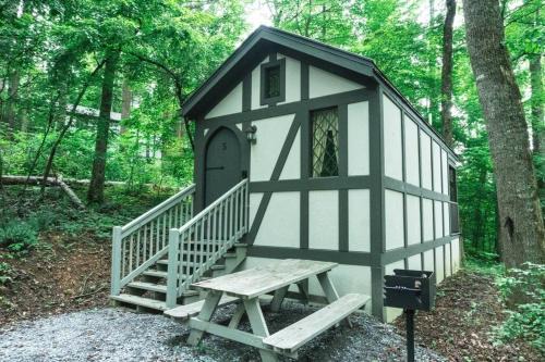 Tiny Home Cottage Near the Smokies #5 Fleur