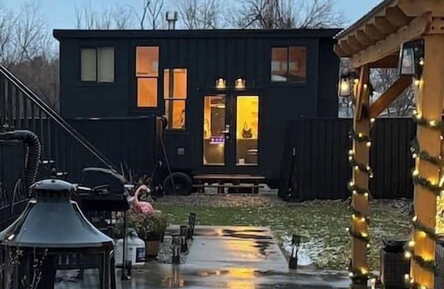 Tiny Oasis - 1 Bedroom Tiny Home