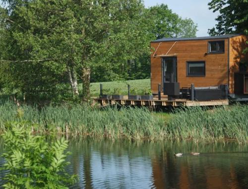 TinyHousebeiDresden klein aber fein, beste Alleinlage direkt am Naturteich, große Terrasse - Nähe Sächsische Schweiz und Dresden