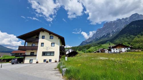 Tiroler Alpblick Appartements