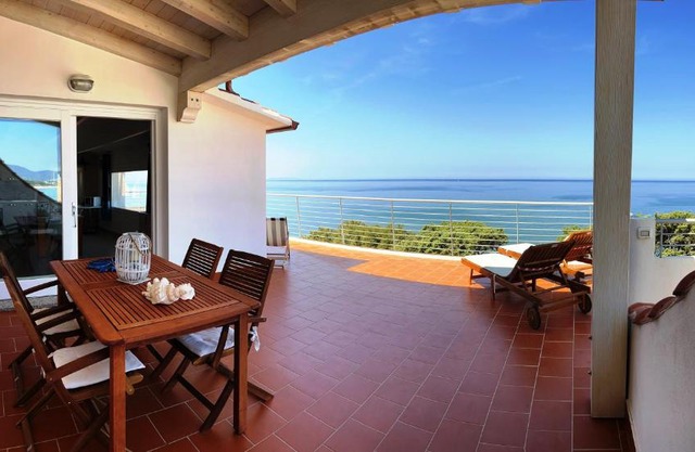 TITINO stupendo appartamento in villa fronte Mare - Golfo dell'Asinara - Internet Free