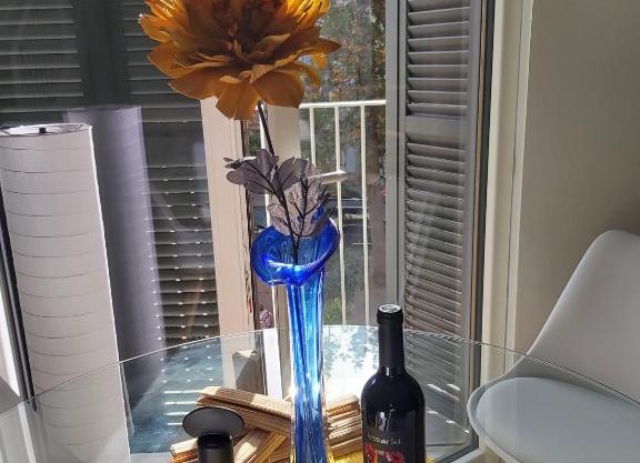 To Be (2B) in Malaga