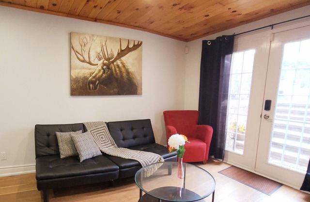 Together Time Getaway, Just 5 Mins to Hwy 401