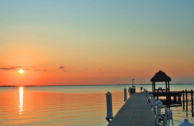 Top floor condo in Key Largo with spectacular Sunset views