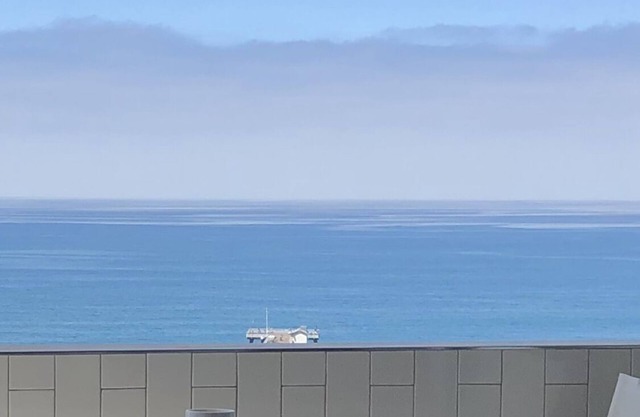 Top Level 180º Panoramic White Water Views Luxury Beach Retreat