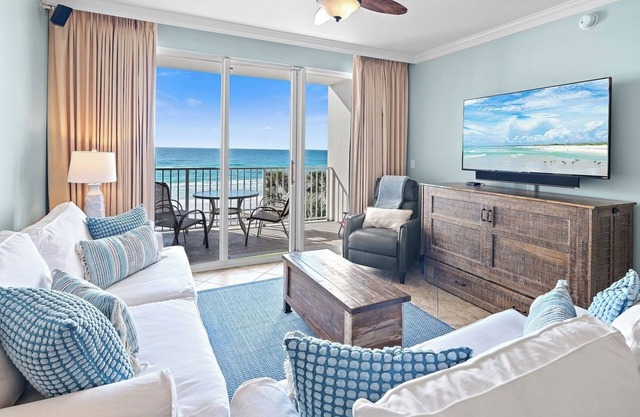 Top Rated by Guests · 2 Kings ·Free Beach Service · $400 Down Secures 2026 Dates