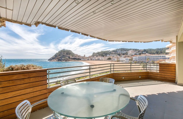 Tossa de Mar BEACH FRONT