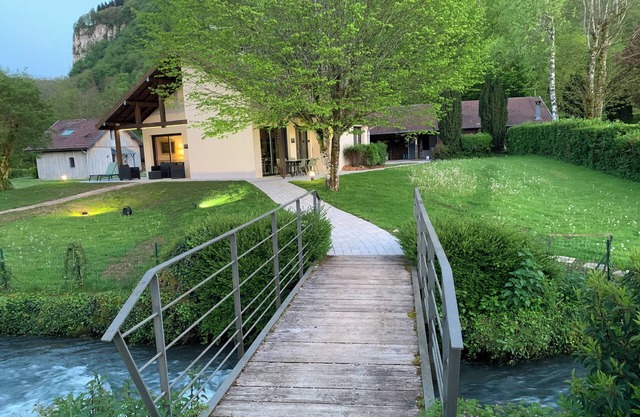 Total independant Cottage 3* on the river Lison nVery quiet until 5 Personnes