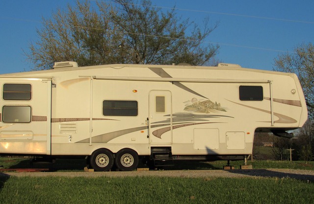 Totality Eclipse Lodging Fifth Wheel Camper
