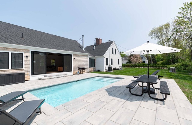 Totally Renovated Antique with a Pool - Sleeps 10