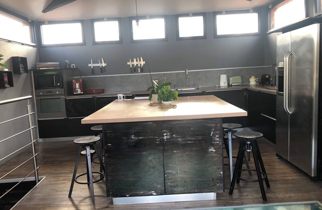 town house full center