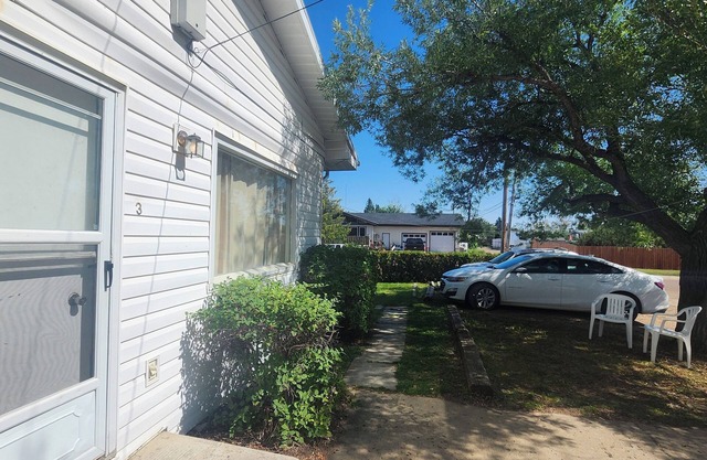 Town-in-Country Suite in Hanna