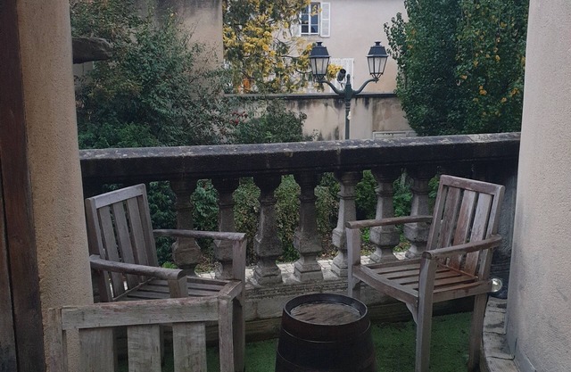 Townhouse In Saint-Amand-Montrond With Bedding/Linens, Child Friendly, Kitchen