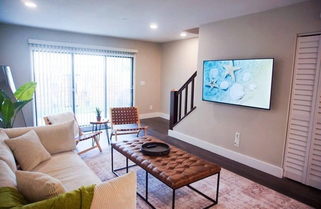 Townhouse | USF - Moffitt - AdventHealth - Busch Gardens