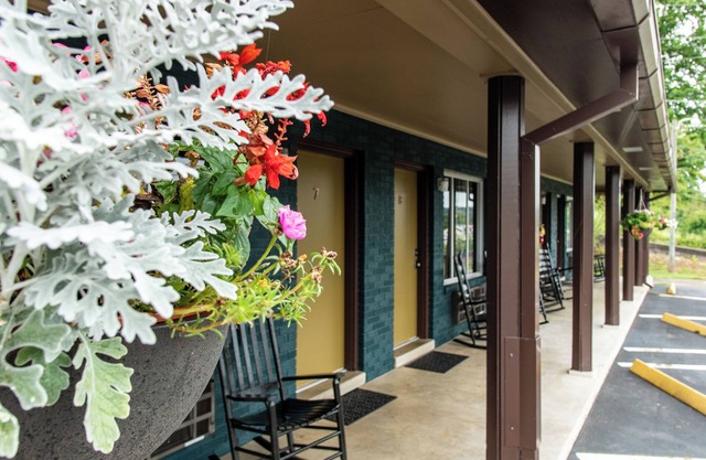 Townsend River Breeze Inn