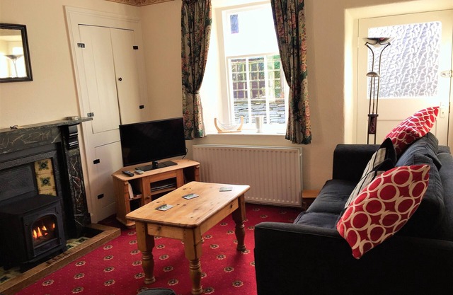 Tradional Lakeland Cottage next to River Rothay Quiet Corner near Village Centre