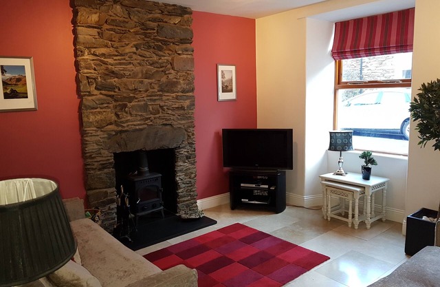 Traditional Lakeland Stone Cottage, Bowness on Windermere